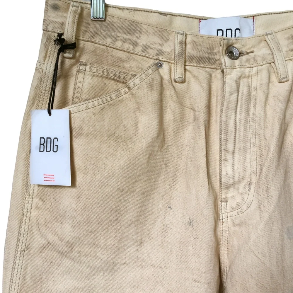 33x32 Urban Outfitters Men’s Distressed Carpenter Jean NWT Painter Jean Cream